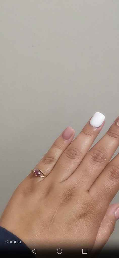 Anillo de compromiso de la familia ... No es mi estilo. - 2