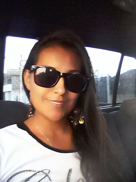 Ayudaaa no se que maquillaje me quedaria - 2