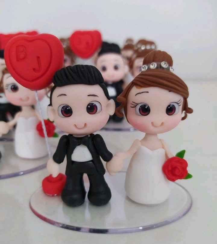 Muñequitos de migajon para el pastel - 1