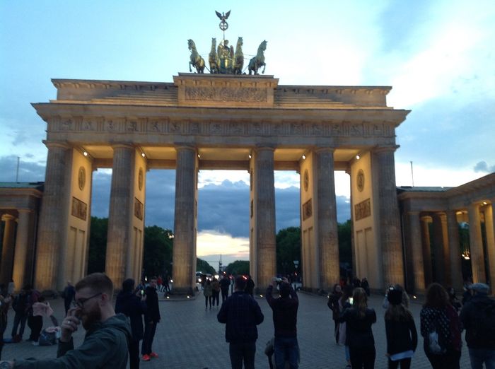 Buscando por el mundo