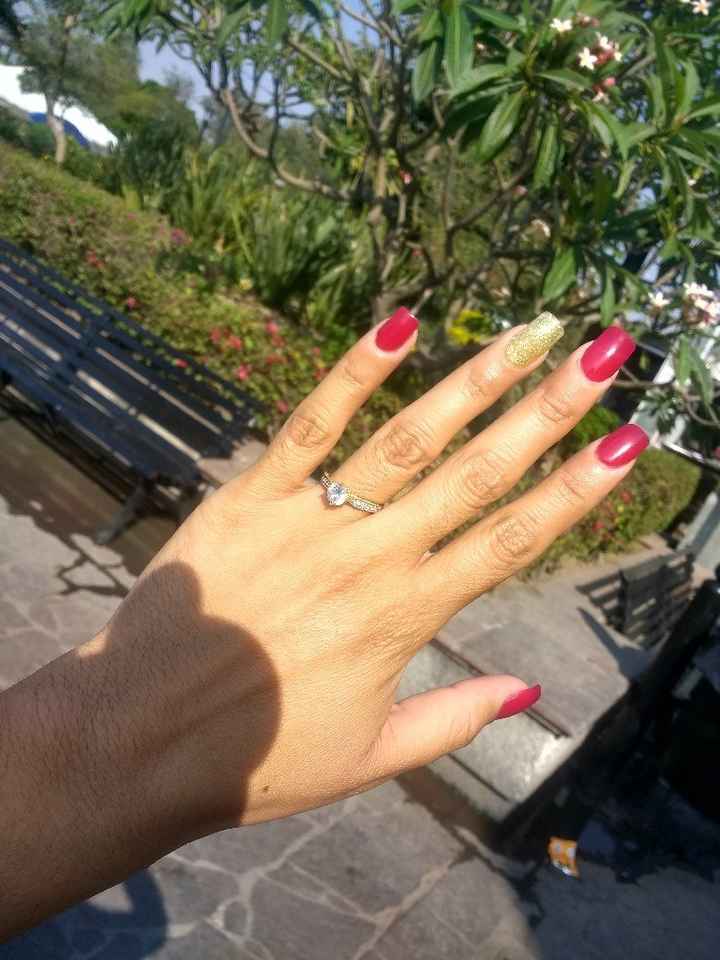 Llegó el momento de mostrar tu anillo a la Comu 💍 - 1