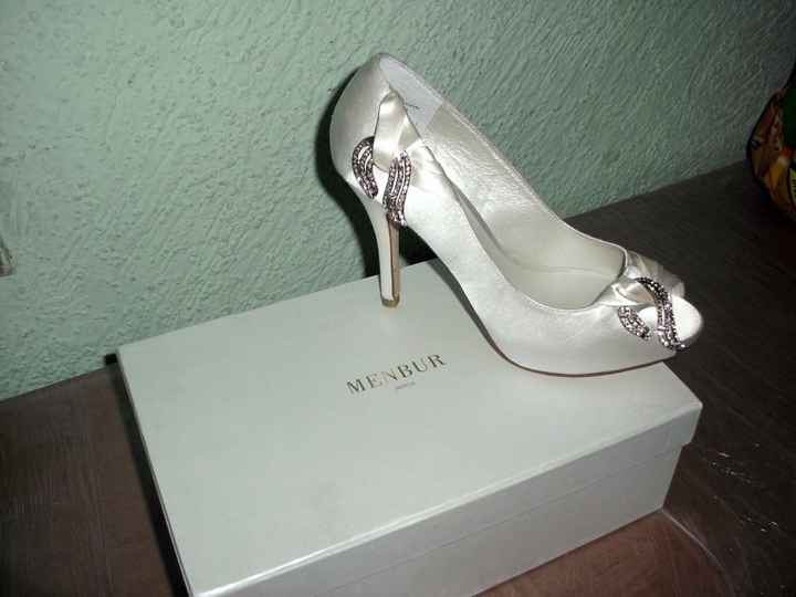 ZAPATILLAS PARA EL DIA B