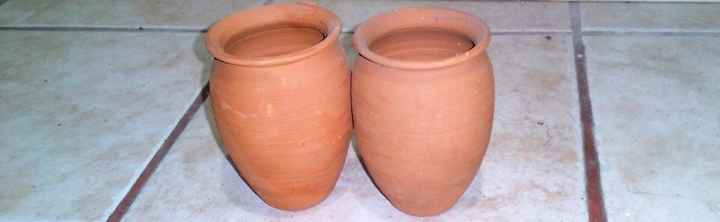 Alguien sabe como adornar los cantaritos que serán para brindis 