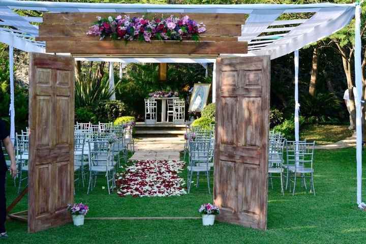 Tienen lugar para ceremonia religiosa y se ve hermoso