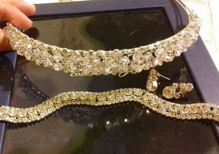 Simon dice: muestrenme sus aretes para el gran día 8