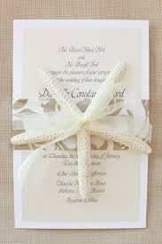 Como recomiendan la invitación si la boda sera en la playa? 6