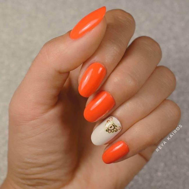 Colores : Uñas en color Naranja 16