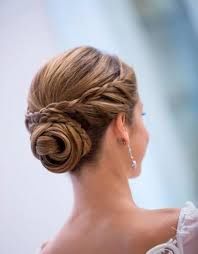 Peinados para novias con trenzas 17