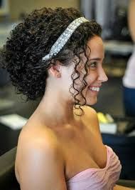 Peinado para novias con cabello rizado 4