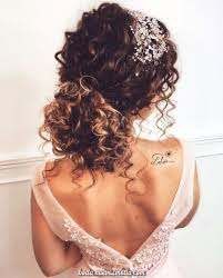 Peinado para novias con cabello rizado 6