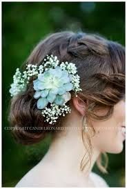 Suculentas como tocado de novia 12