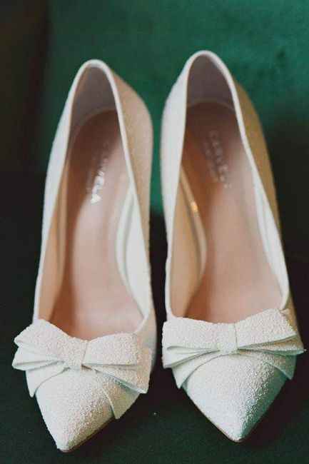 Colores: Zapatillas en blanco - 1