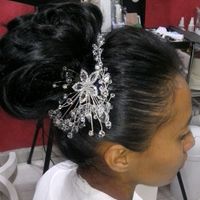 Llegó  el gran día no puedo creerlo estas fotos son de la prueba de peinado y maquillaje pero las uñ