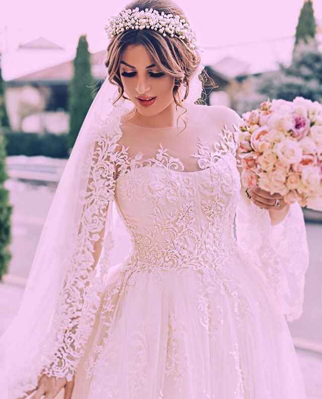 DUELO de peinados: ¿suelto o recogido? ️ - 1