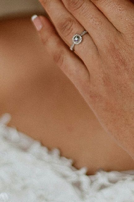 Llegó el momento de mostrar tu anillo a la Comu 💍 - 1