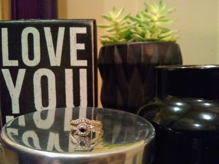 Presuman su anillooo! - 1