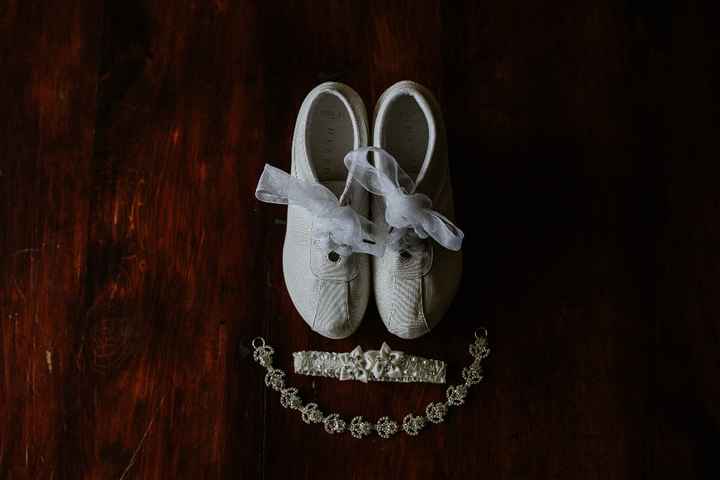 Zapaitos, liga y tocado o guía