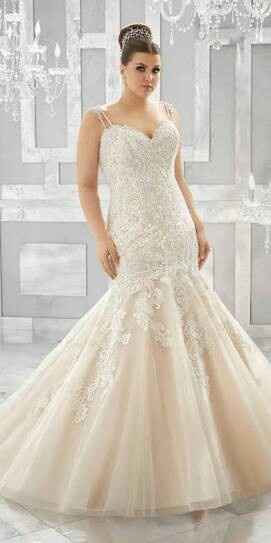 sos /super Heroe/ en peligro con el vestido de novia - 1