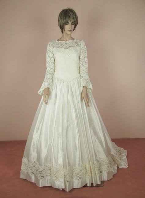 Si tu Fm tuviera que elegir tu vestido de boda.. - 1