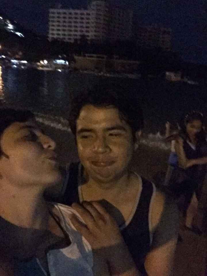 Gerilyn reta a l@s novi@s de la comunidad a poner una foto vergonzosa con su pareja 🤭 - 1