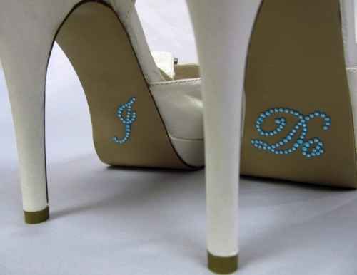 Tacones con sticker de I DO