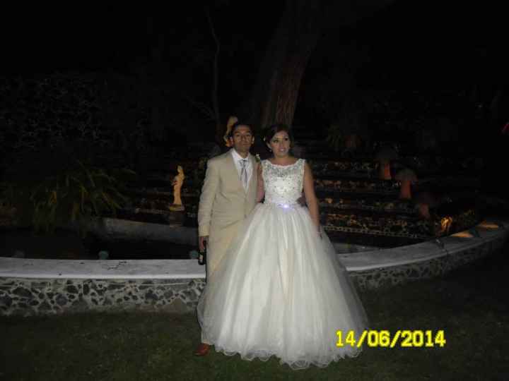 Chicas compartan su vestido de novia - 1