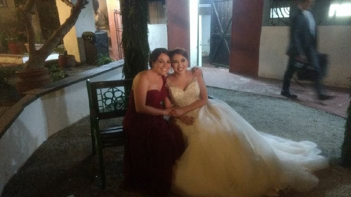 ¿Quién de tus amigas fue tu primera opción como dama? - 1
