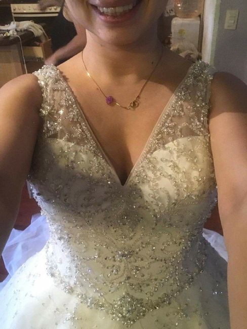  Presuman su vestido - 1