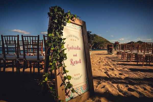 *****