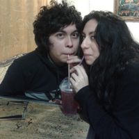 Presuman a su prometido!! - 1