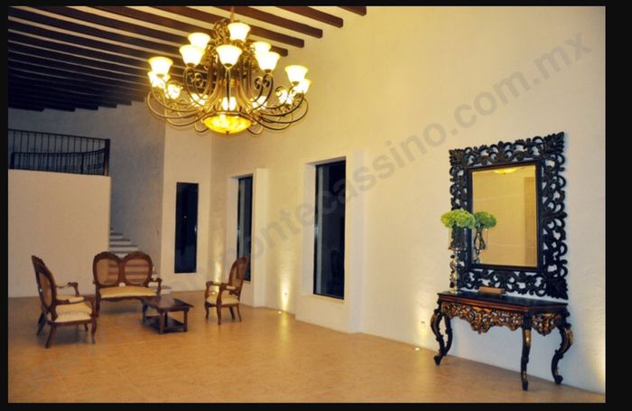 Así es la entrada del salón 