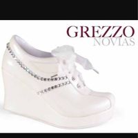 Y para los zapatos de cambio ¿qué par escoges? - 1