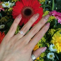 Foto enseñando el anillo, ¿FAN😍 O HATER 👎? - 1