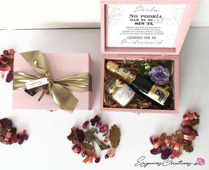 Detalles para damas de honor 15