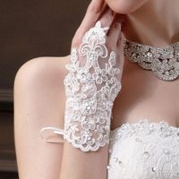 Vestido de novia con guantes - 1