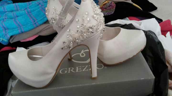 Los zapatos de mi novia - 1