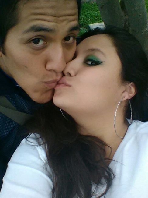 Fotos con su prometido.. - 2