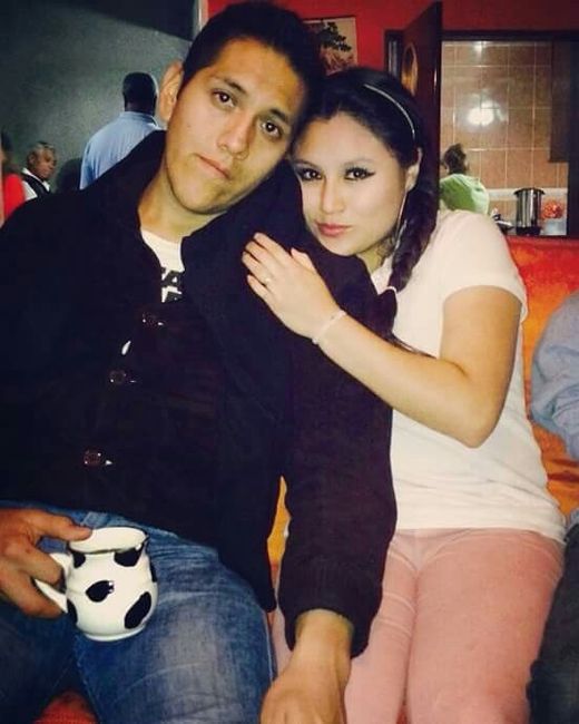 Fotos con su prometido.. - 6