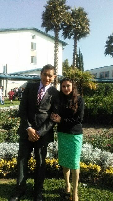Fotos con su prometido.. - 9