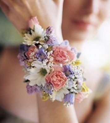 Corsage_2