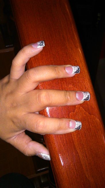 Presuman sus uñas - 2