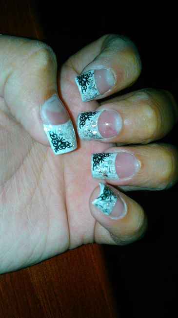 Presuman sus uñas - 3