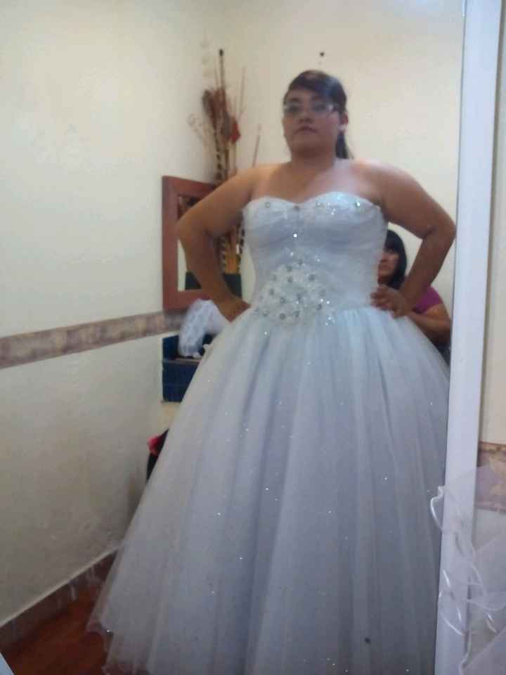 Al fin vestido en casa - 1