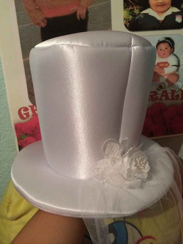 Les presumo mis sombreros  - 2