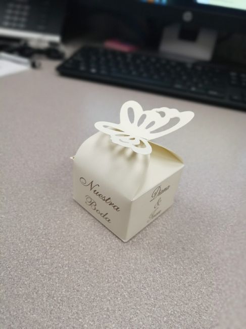 Invitaciones en color negro pero elegantes algunas ideas 8