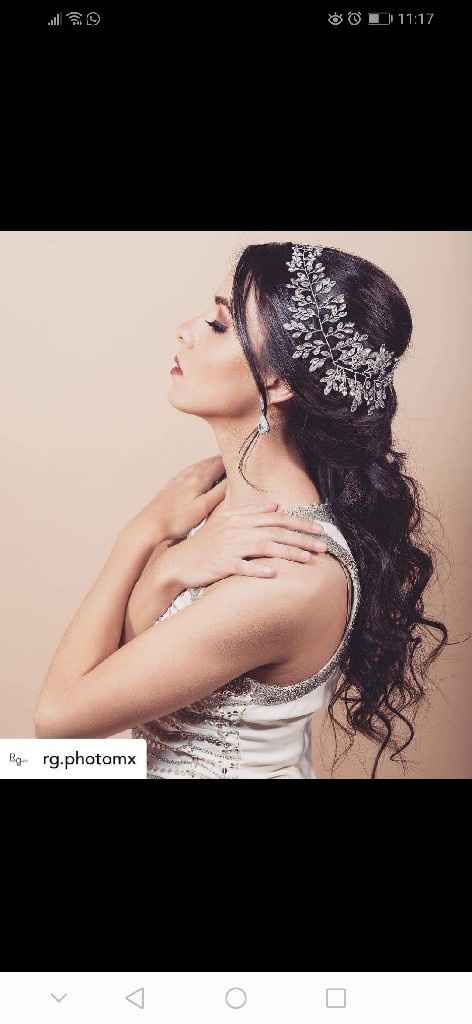 Comparte tu accesorio de pelo - 1