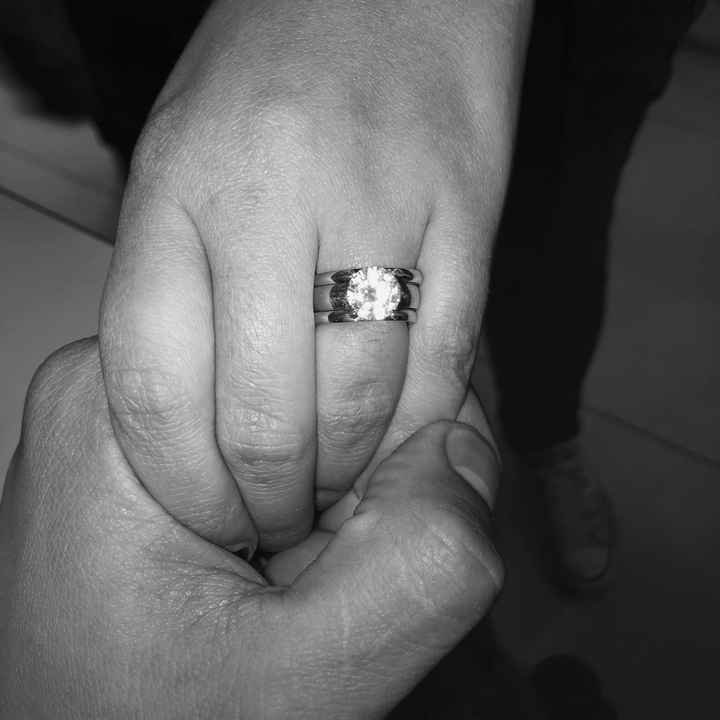Presuman su anillooo! - 1