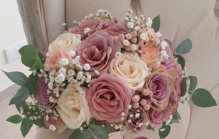 Color del ramo 💐🌹decoración en rojo y rosa - 3