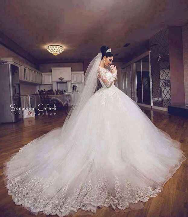 Si tu Fm tuviera que elegir tu vestido de boda.. - 1