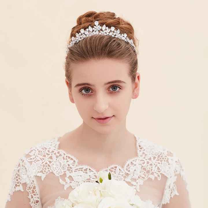Tiara o tocado ? - 1